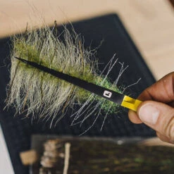 Loon Outdoors LOON D-LOOP TWEEZER 12 Loon Outdoors LOON D-LOOP TWEEZER -Wild Fishing Trip Shop D Loop Tweezer alt 4 1000x 81909436 aff2 410e ade4 235b2ba990b1