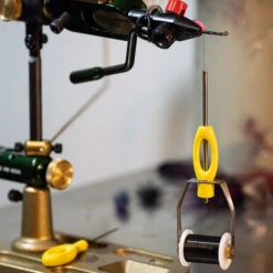 Loon Outdoors LOON ERGO BOBBIN -Wild Fishing Trip Shop Ergo Bobbin alt 1 1000x 57097679 6a98 4fe3 ba7a c52e3a7a4c91