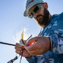 Loon Outdoors LOON ERGO COMB -Wild Fishing Trip Shop Ergo Comb alt 4 1000x 78793964 d4d4 4c0a bfc7 242980dee28c