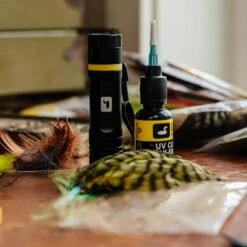 Loon Outdoors LOON UV BENCH LIGHT -Wild Fishing Trip Shop UV Bench Light alt 3 1000x 43e67072 e54b 42bf 8465 56167c27a20c