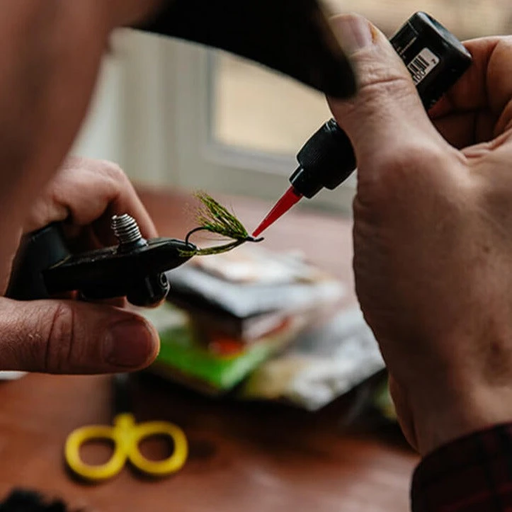 Loon Outdoors LOON UV CLEAR FLY FINISH - THIN 3 Loon Outdoors LOON UV CLEAR FLY FINISH - THIN - Image 3